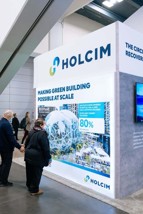Holcim stand wall
