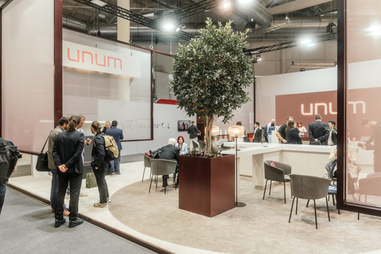 Unum